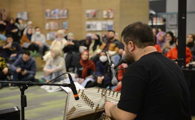 Ünlü sanatçıdan ’Kütüphane Haftası’na özel konser