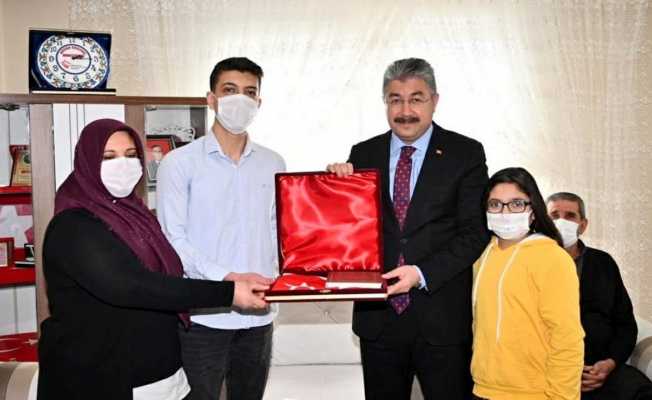 Vali Yılmaz: "Kapımız, gönlümüz şehitlerimizin ailelerine her daim açık"
