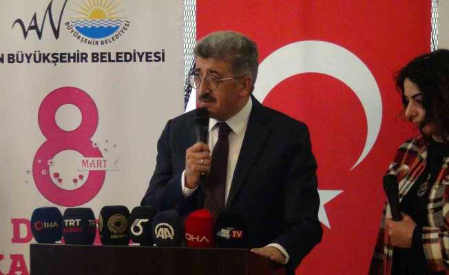 Van Valisi Bilmez: “Hiçbir neden savaşları meşru kılamaz”