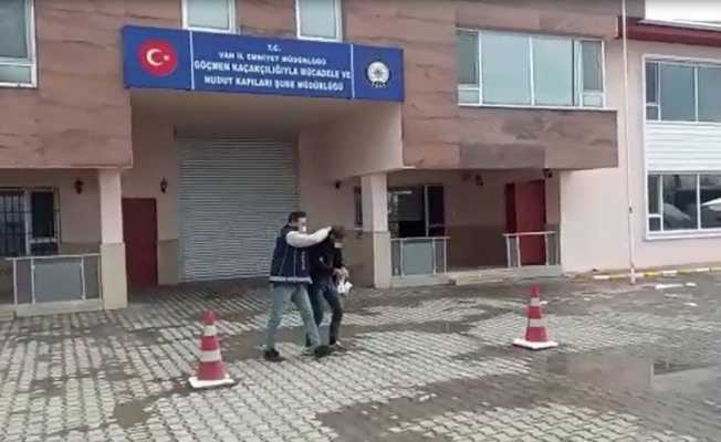 Van’da 2 metruk yapı yıktırıldı, 4 organizatör tutuklandı