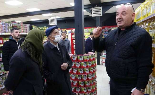 Vanlı market sahibinden yağa hücum eden vatandaşlara tokat gibi cevap