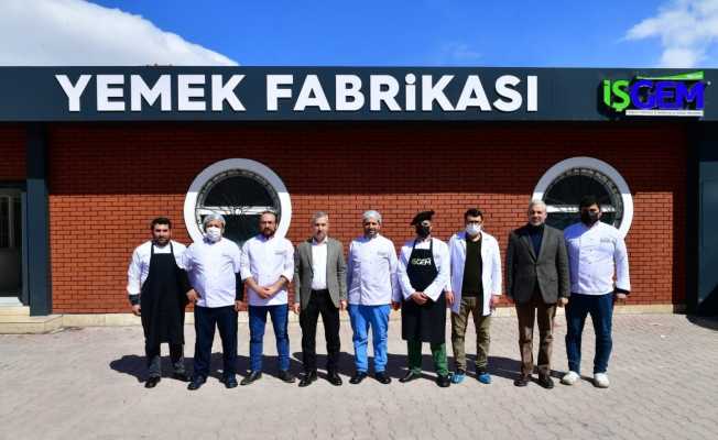 Yeşilyurt Belediyesi yemek fabrikası, nezih ve kaliteli hizmetlerini geliştirip ilerletiyor