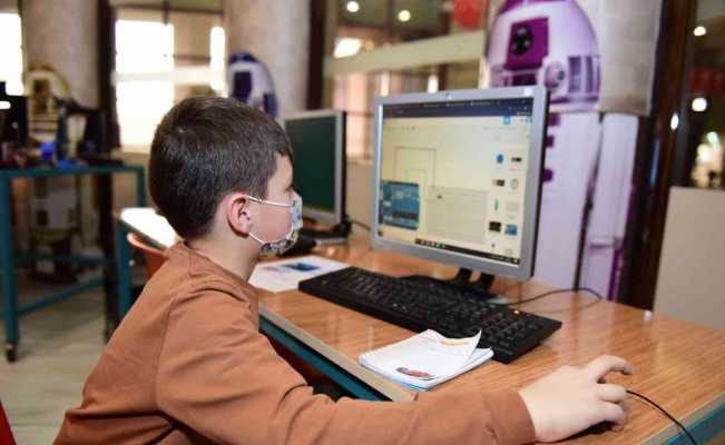 Yıldırım Belediyesi’nden çocuklara ücretsiz robotik kodlama kursu