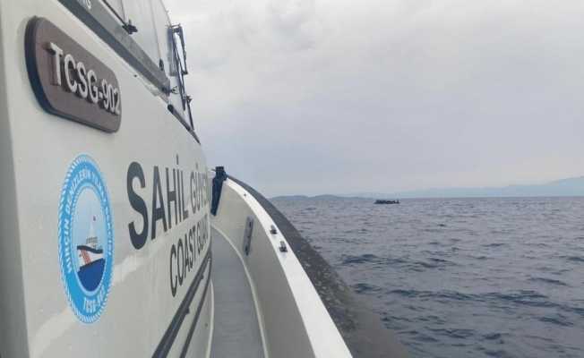 Yunanistan unsurlarınca geri itilen 29 düzensiz göçmen kurtarıldı