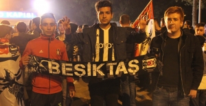 Beşiktaş kafilesi Adana’ya geldi