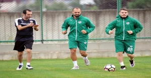 Bursaspor'da Şamil Çinaz'a operasyon