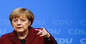 Merkel, "Görüşmeler kesilmesin, fasıllar da açılmasın"