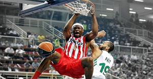 Petway basketbolu bırakıyor