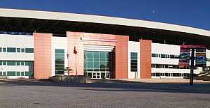 Alanya Oba Stadı’nın adı 'Bahçeşehir Okulları Arena' oldu