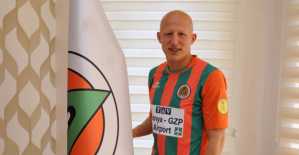 Aytemiz Alanyaspor Sezer'le yolları ayırdı