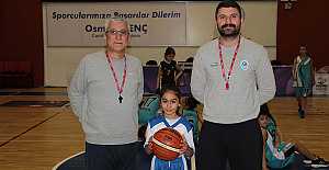 Halepli minik kızın basketbol aşkı