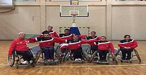 Tekerlekli Sandalye Basketbol Takımı’ndan büyük fark