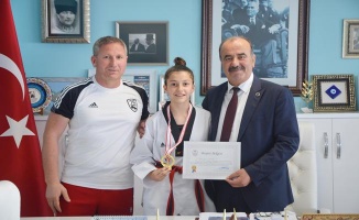 Türkiye Şampiyonu'ndan Başkan Türkyılmaz'a Ziyaret