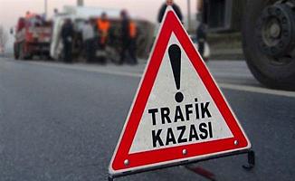 Bursa Orhangazi'de Minibüs Motorsiklete Çarptı: 1 Yaralı