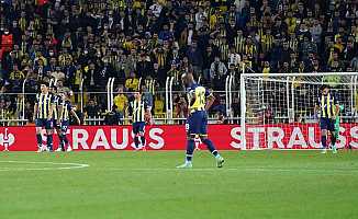 Fenerbahçe Olympiakos’a 3-0 Mağlup Oldu