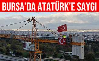 Bursa'da 80 Metre Yüksekte Atatürk'e Saygı