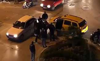 Bursa'da trafikte yumruk yumruğa yol verme kavgaları kamerada