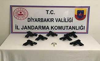 Diyarbakır'da Silah Kaçakçılarına Operasyon: 4 Kişi Tutuklandı