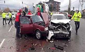Edremit’teki kazada 5 kişi yaralandı