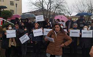 Nilüfer Kent Konseyi Serpil Şentürk İçin Adliye'deydi