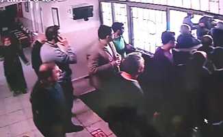 Öğrenciler kavga etti, veliler okulu bastı