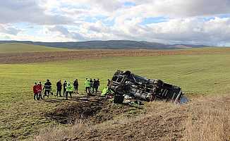 Amasya’da feci trafik kazası: 1 ölü 13 yaralı