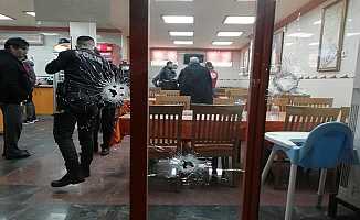 Bornova’da restorana silahlı saldırı