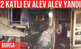 Mustafakemalpaşa'da iki katlı evi alevlere teslim oldu