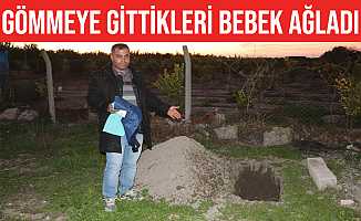 Ölü sanıp gömmeye gittikleri bebek ağladı