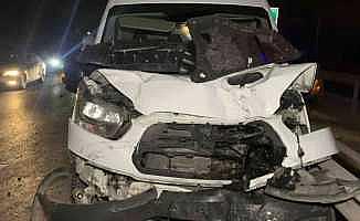 Çekmeköy’de zincirleme trafik kazası: 3 araç birbirine girdi