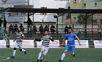 Cizre’de Emniyet ve Botan Spor arasında dostluk maçı