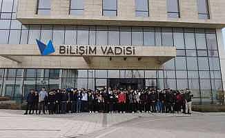 Geleceğin yazılımcıları Bilişim Vadisi’ni gezdi