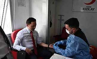 Nusaybin Kaymakamı ve Cumhuriyet Başsavcısı kan bağışında bulundu