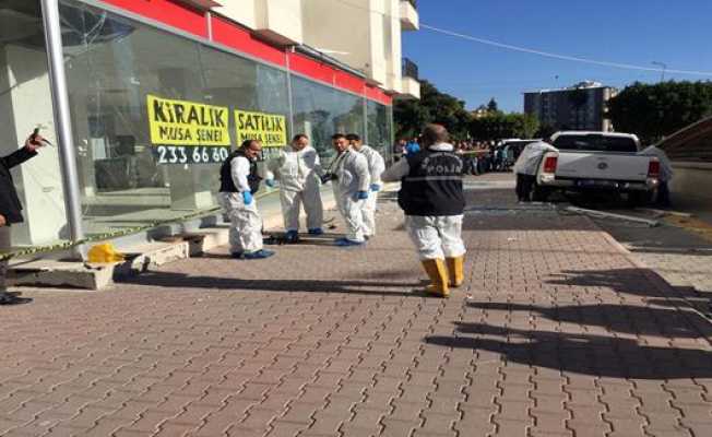 Adana Valiliği önünde patlama: Çok sayıda yaralı var