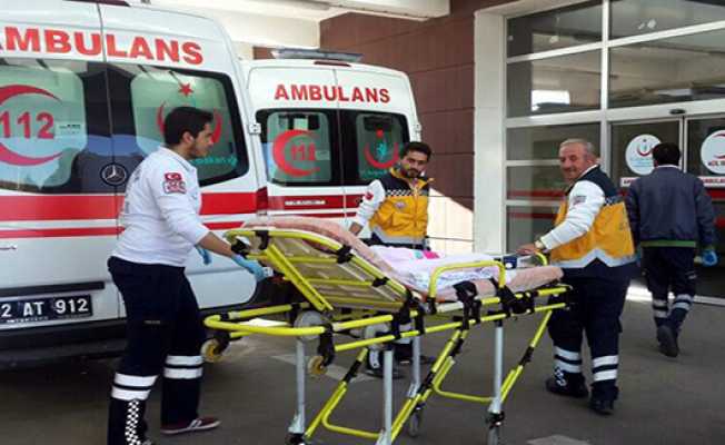 Otomobil çocuğa çarptı: 1 yaralı