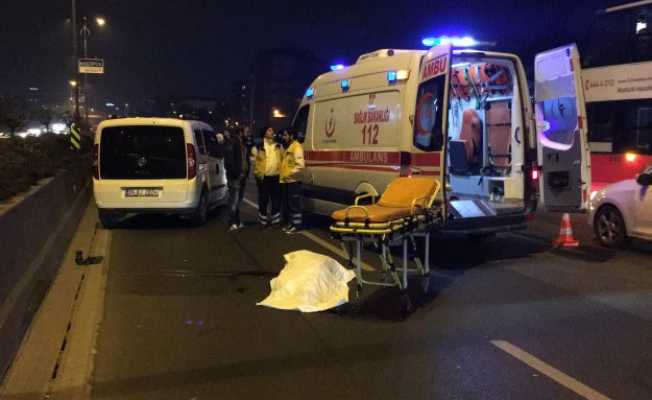 Otomobilin çarptığı anne ile 9 yaşındaki kızı hayatını kaybetti