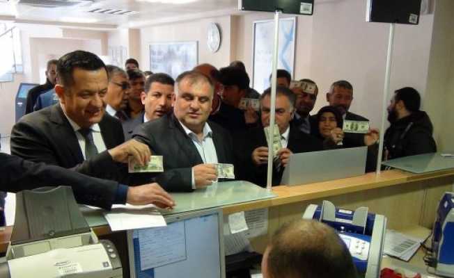 100 dolar bozdurana toplu taşıma 30 gün bedava