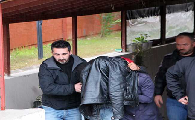 Fethiye#039;de bebeğini sahile bırakıp kaçan anne yakalandı