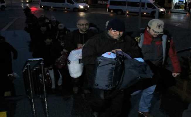 FETÖ#039;nün Öğretim Görevlisi ve Adliye Çalışanı 13 Kişi Adliyeye Sevk Edildi