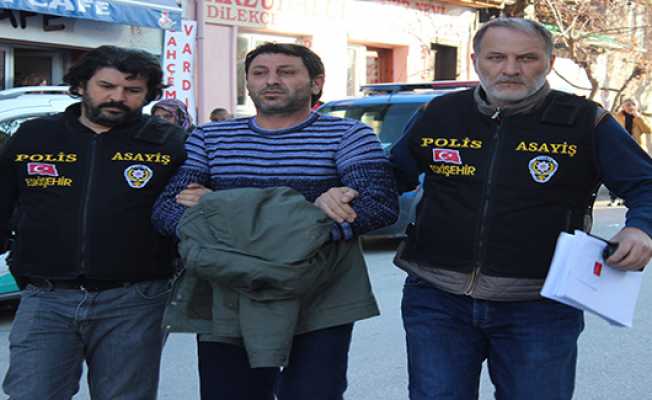 Kadını bıçakla yaralayan şüpheli yakalandı