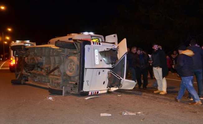 Samsun#039;da iki minibüs çarpıştı: 11 yaralı