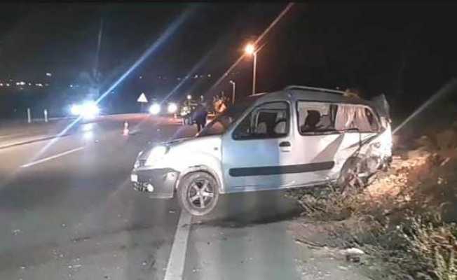 Kaza yaptı aracını bırakıp kaçtı