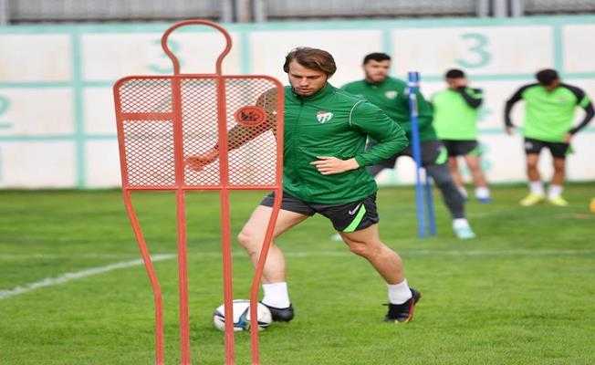 Bursaspor#39;da İsmail Çokçalışın sözleşmesi feshedildi