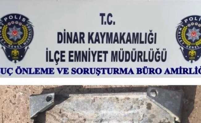 Çöp konteynırının kapağını çalıp hurdacıya sattı