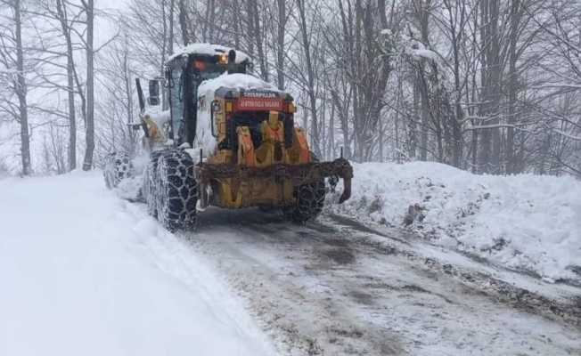 Düzcede 45 köy yolu ulaşıma kapandı