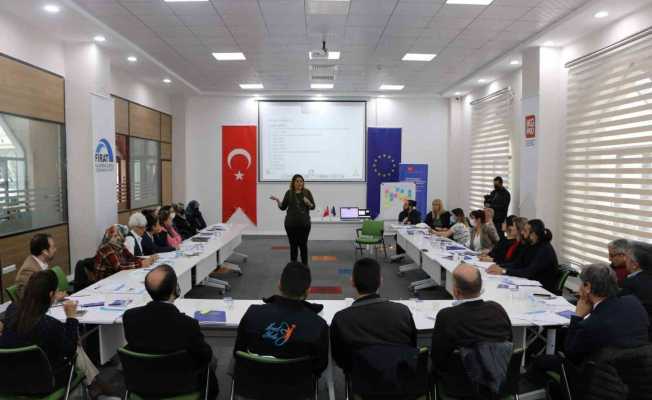 Elazığda İşin Var, Gücün Var” çalıştayı düzenlendi