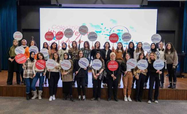 Geleceğin hava araçlarını tasarlayan ve üreten kadınlar Dünya Kadınlar Gününde bir araya geldi