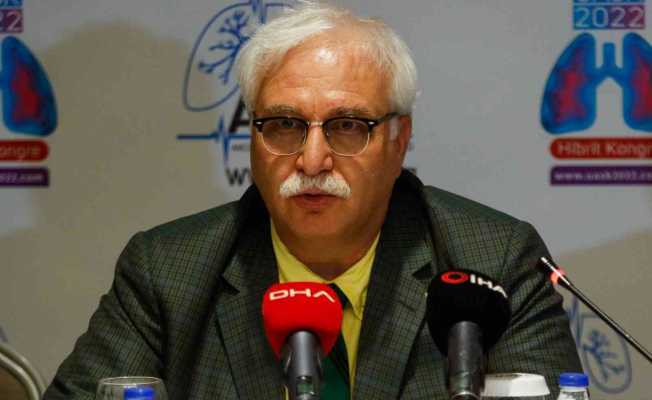 Koronavirüs Bilim Kurulu Üyesi Özlü: quot;Umarım bu yaz pandemiyi büyük oranda tamamlamış oluruzquot;