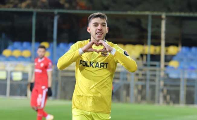 Menemenspor çıkışa geçti