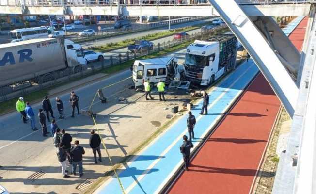 Rizedeki öğrenci servisi kazası ile ilgili İl Milli Eğitim Müdürlüğünde biri şube müdürü iki kişi açığa alındı